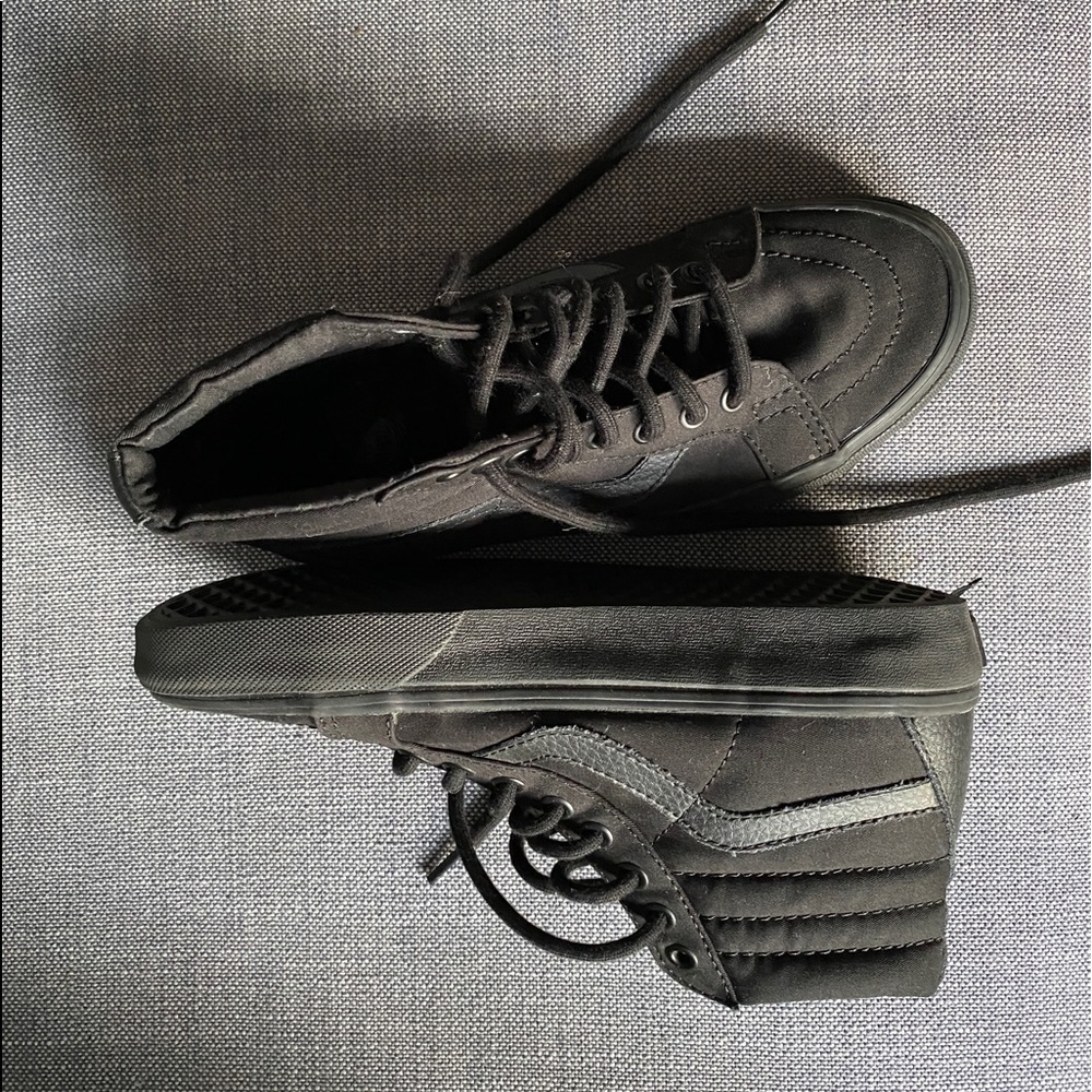 Vans hi-top casual sneakers